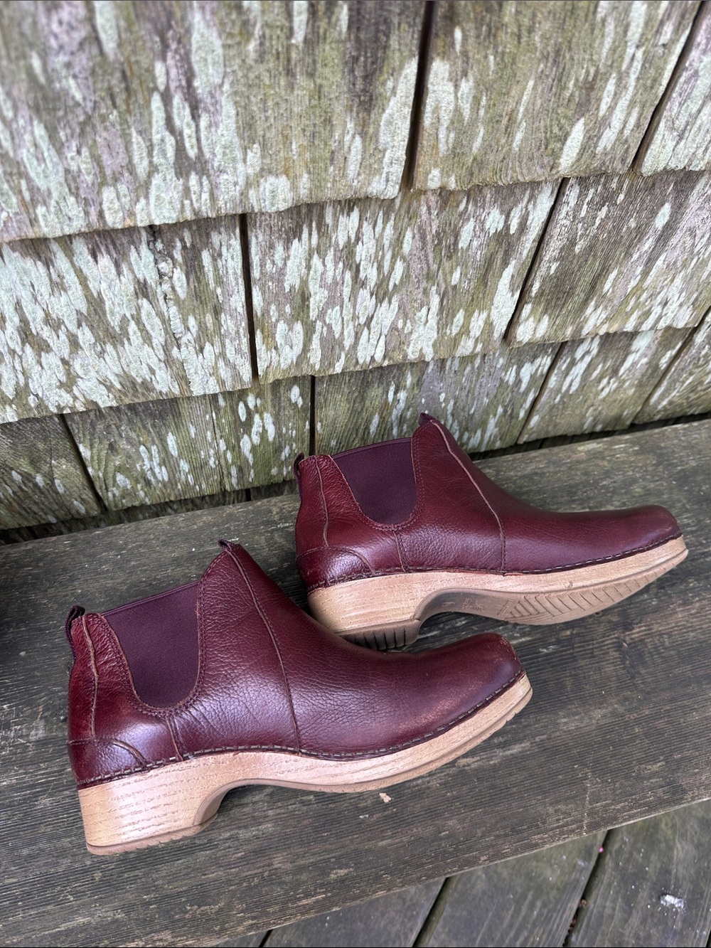Dansko Women's Burgundy Leather Chelsea Booties Size 40 - Picture 4 of 7